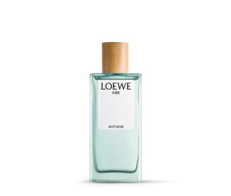 Imagen de un frasco de perfume color verde agua de la coleccion BOTANICAL RAINBOW, LOEWE