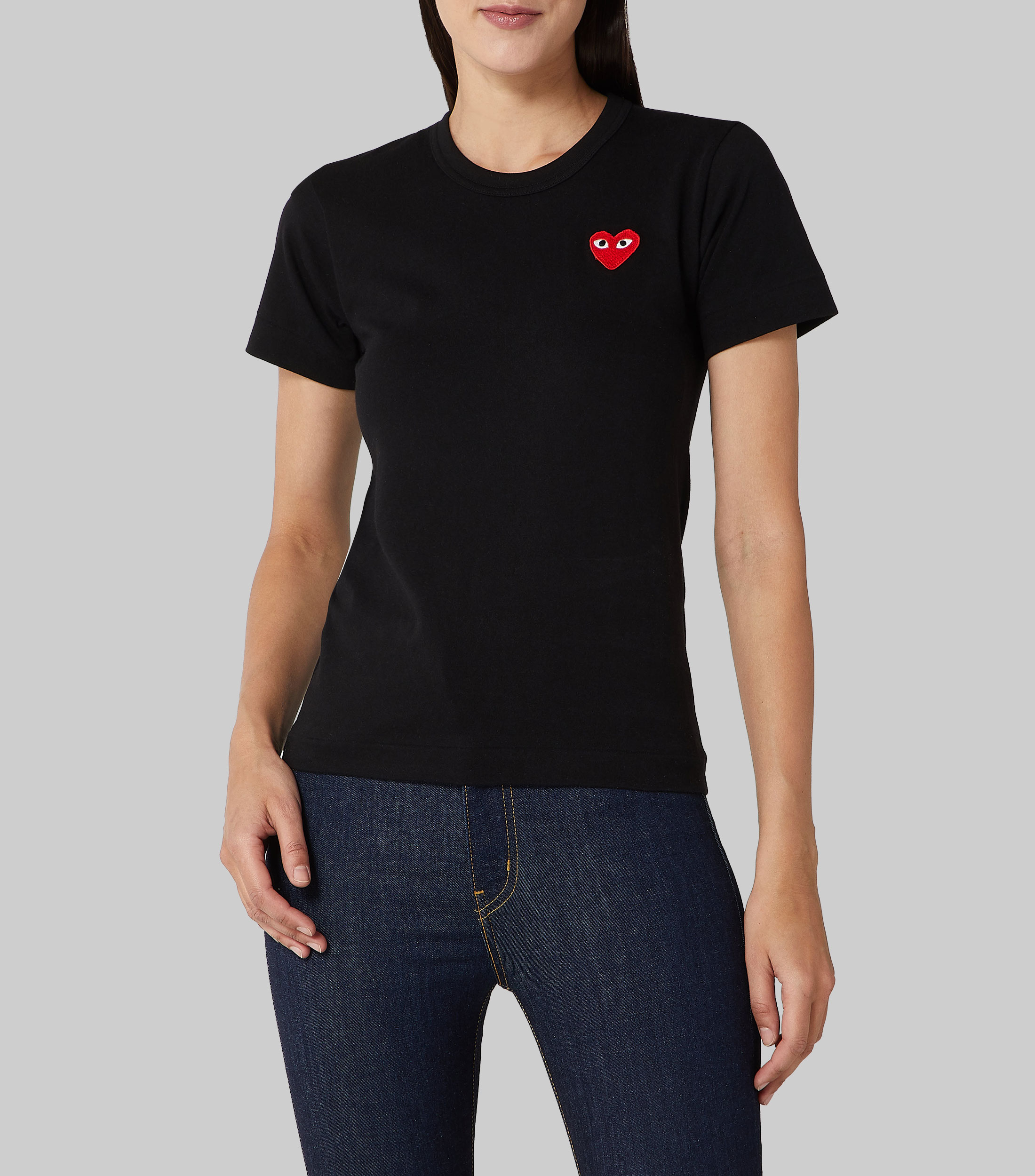 Playera cuello redondo con corazón bordado de manga corta Mujer Comme des Garçons